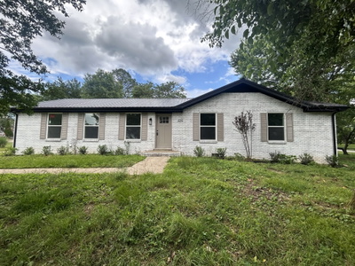1783 Warfield Dr