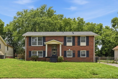 731 Rowan Dr