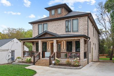 1240 Kenmore Pl