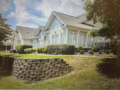 825 Browns Ln