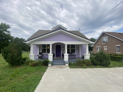 216 2nd Ave