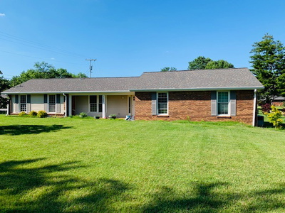 Exterior view of 7542 Bethel Rd in Goodlettsville, TN