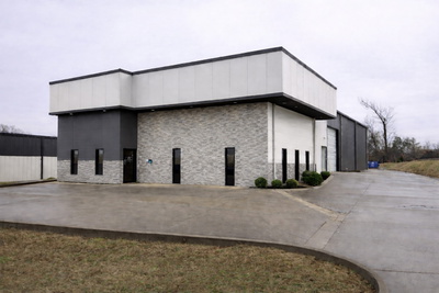 121 Commerce Dr