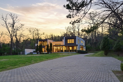 2616 Tiffany Dr