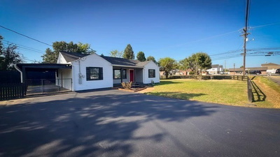 102 Elmwood Dr
