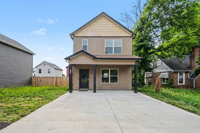 109 B Adkins St