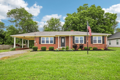 Exterior view of 417 Central Ave in Chapel Hill, TN