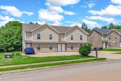 2260 McCormick Lane