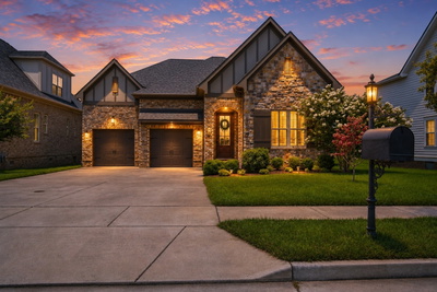 461 River Bluff Dr