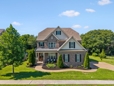 1052 Lawson Ln