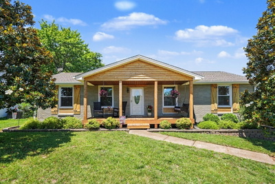 824 Roseview Dr