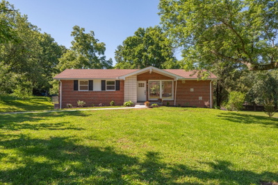 627 Woodett Dr