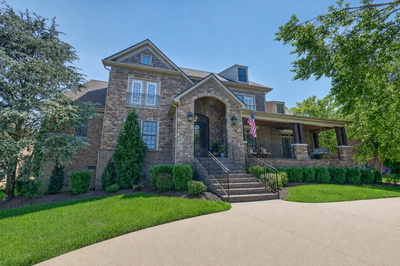 1828 Bronwyn Ct