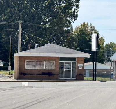 207 E Gaines St, E