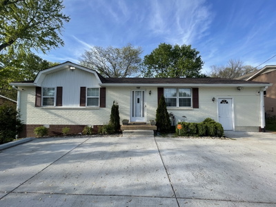 708 Richards Rd