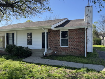 3216 Woodstock Dr