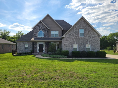 216 Honeysuckle Ln