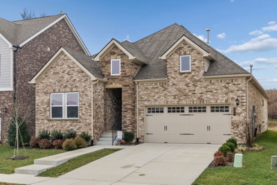 428 Triple Crown Cir