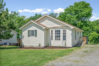 922 Martin St