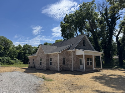 737 Rogers Rd