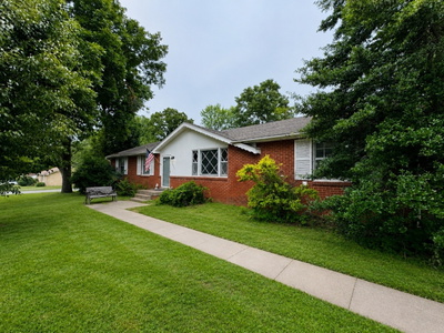 5023 Collinwood Dr