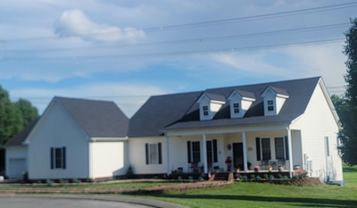 Exterior view of 1004 Beacon Ct in Gallatin, TN