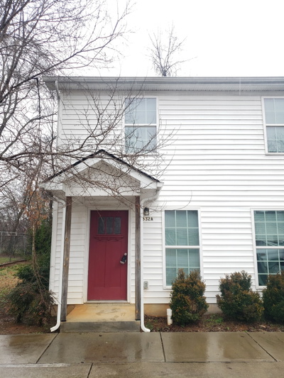 632 East St