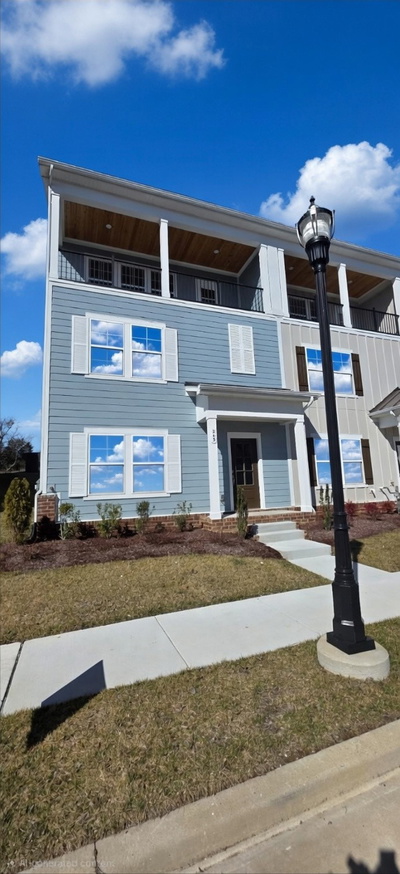 243 Ben Hill Dr