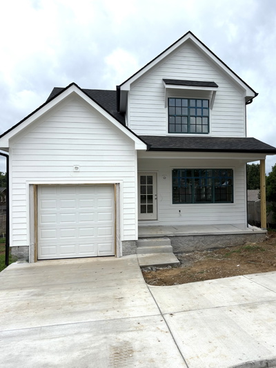 2404 Lakeshore Dr