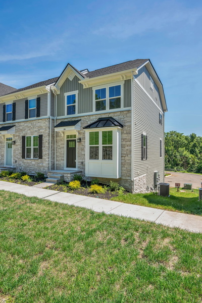 308 Poplar Loop