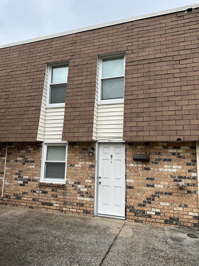 370 Wallace Rd