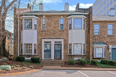 109 Fairmont Pl