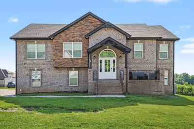 529 Cresthaven Ln