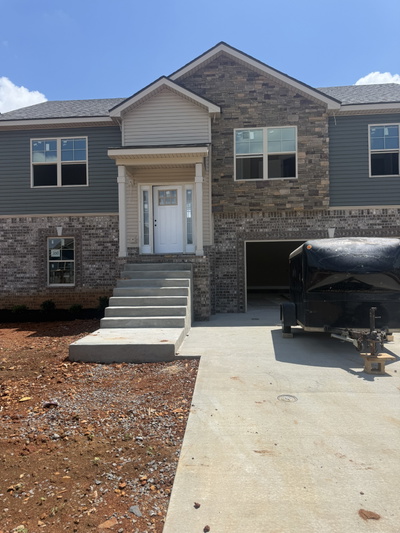 350 Cardinal Creek