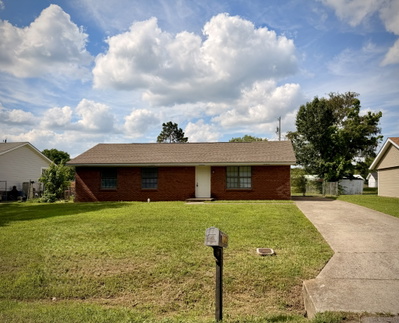 122 E St