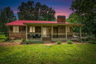 830 Hadley Rd