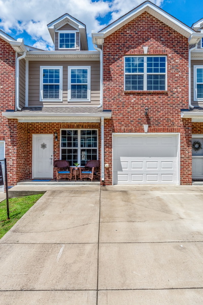 1605 Villa Cir