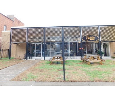 134 E Main St
