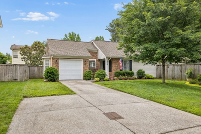806 Brandyleigh Ct