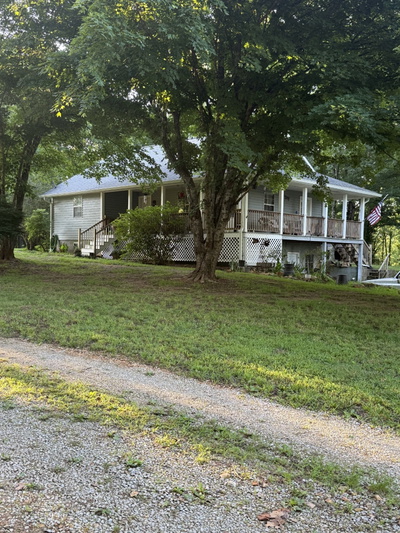 2023 Wayland Springs Rd