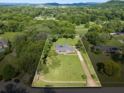 106 Azalea Ln