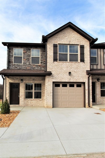 1002 Villa Cir