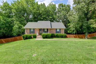 3253 N Senseney Cir