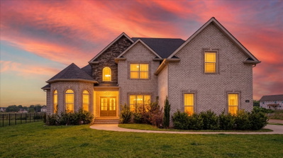 344 Oasis Ln