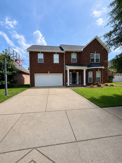 809 W Sagewood Dr
