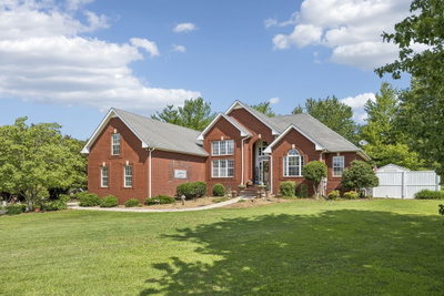 319 Cherry Ln