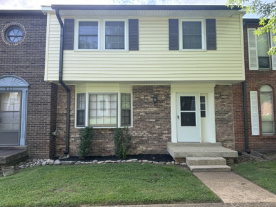 450 Huntington Ridge Dr