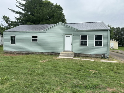 112 Eastland Ave