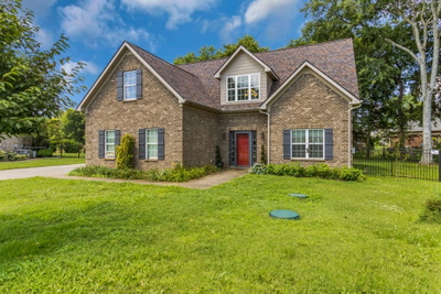 110 Bancroft Ct