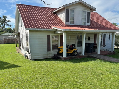 301 Edgewood St